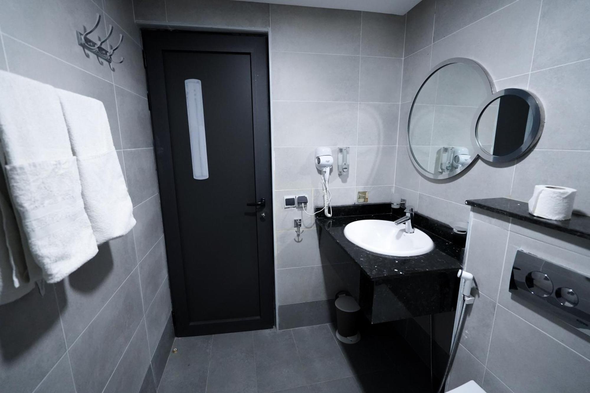 Fekri Hotel Мекнес Экстерьер фото
