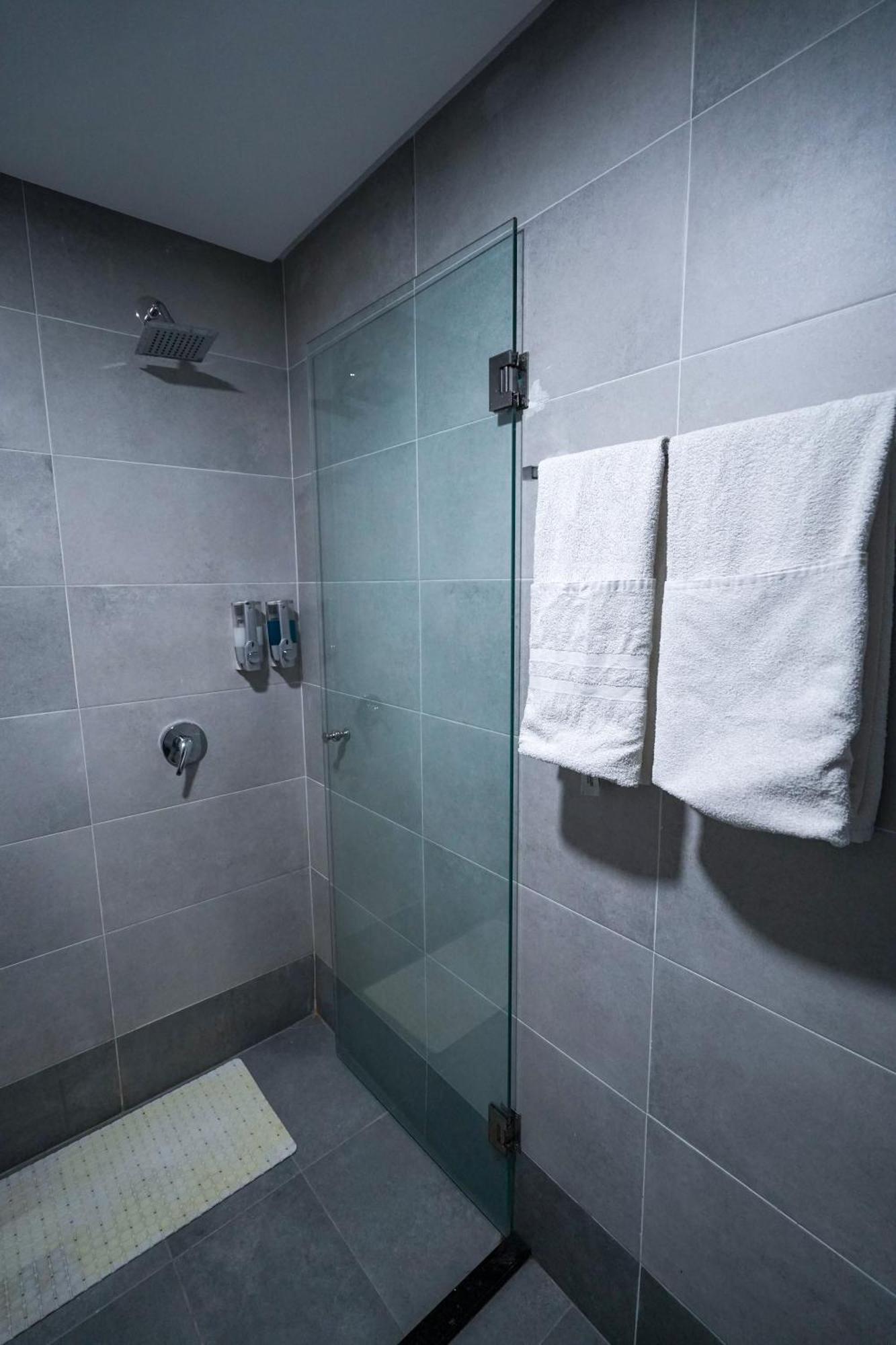 Fekri Hotel Мекнес Экстерьер фото