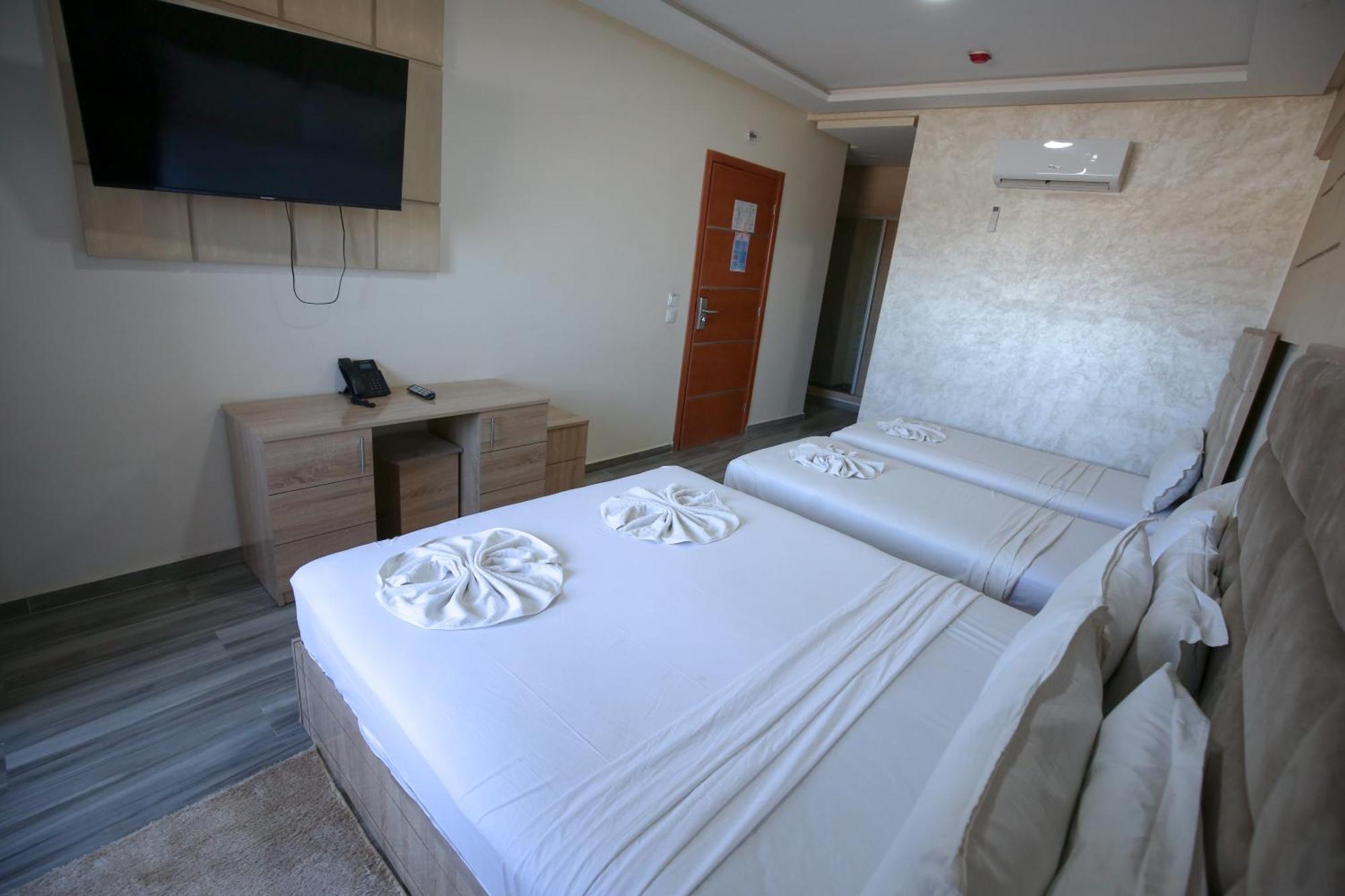 Fekri Hotel Мекнес Экстерьер фото