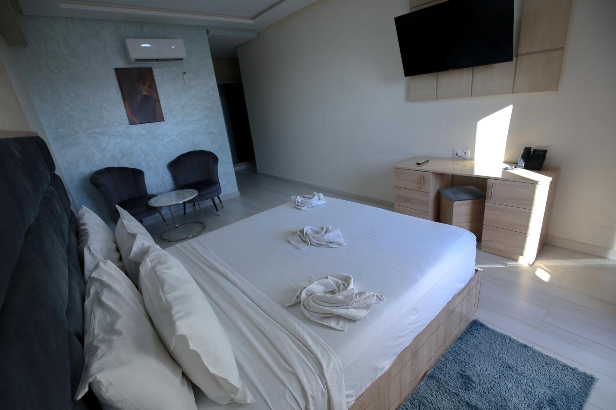 Fekri Hotel Мекнес Экстерьер фото