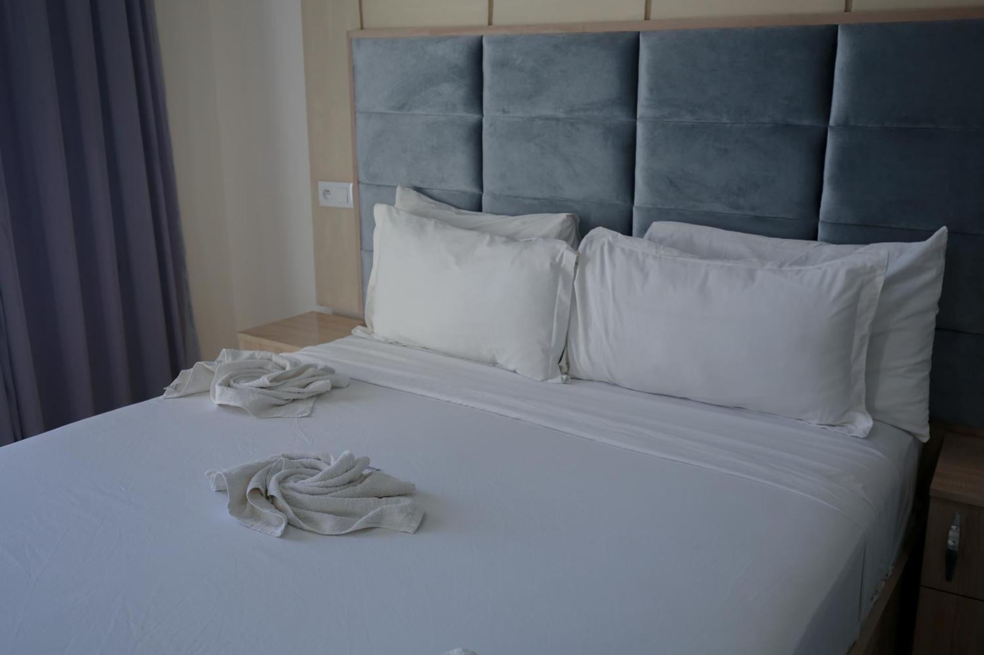Fekri Hotel Мекнес Экстерьер фото